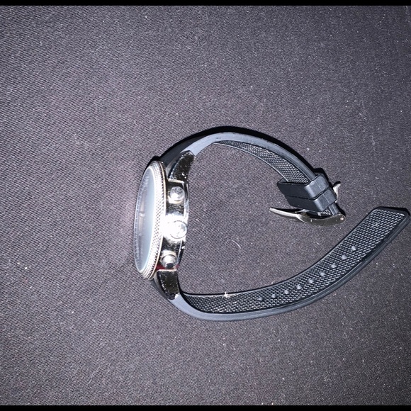 Michael Kors scout silver dial watch - Picture 3 of 4